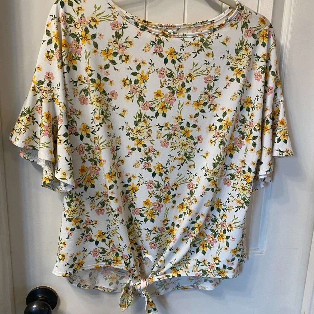 PerSeption Concept Cream and Yellow 3/4 Sleeve Tie Front Blouse - Picture 6 of 7